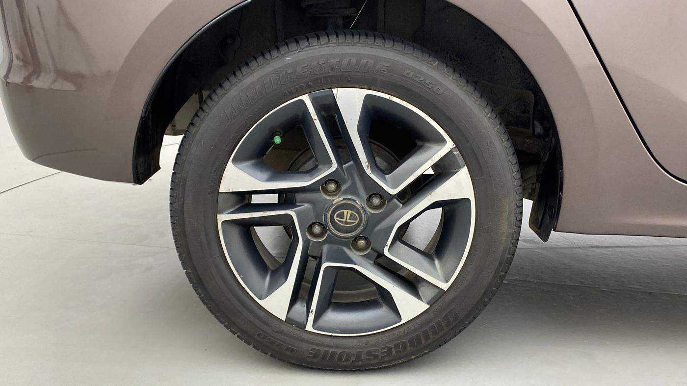 2017 Tata TIGOR XZ (O) PETROL, Petrol, Manual, 49,189 km, Right Rear Wheel