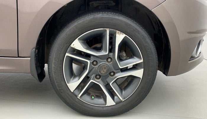 2017 Tata TIGOR XZ (O) PETROL, Petrol, Manual, 49,189 km, Right Front Wheel