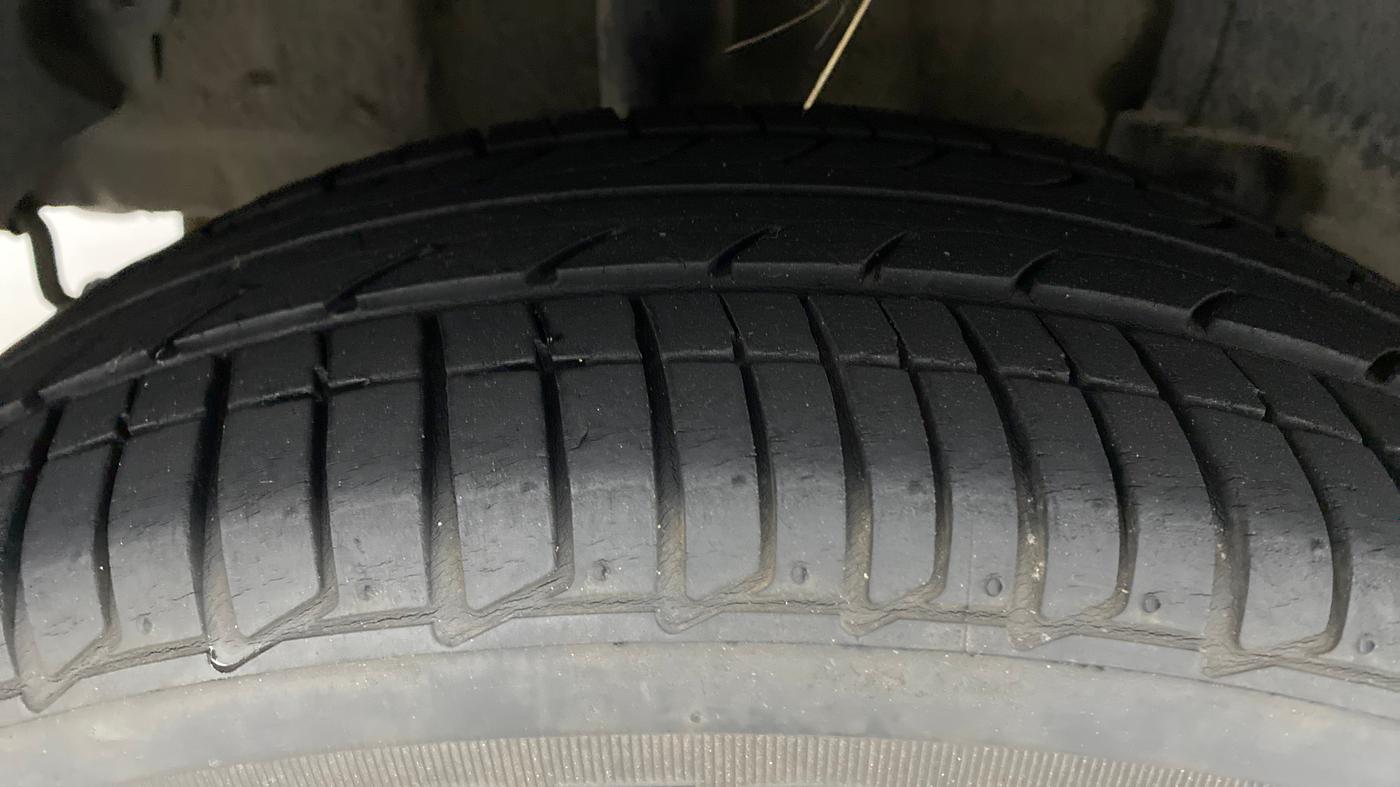2017 Tata TIGOR XZ (O) PETROL, Petrol, Manual, 49,189 km, Right Rear Tyre Tread