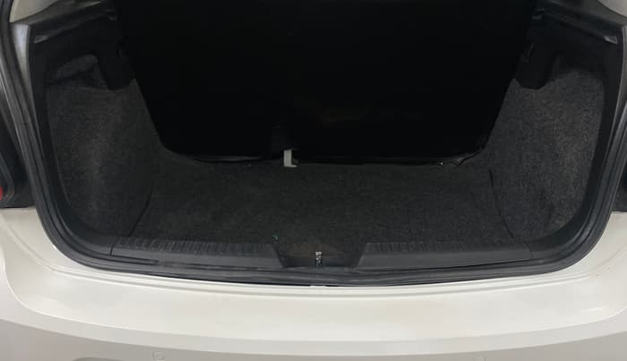 2019 Volkswagen Polo TRENDLINE 1.0L, Petrol, Manual, 67,707 km, Boot Inside