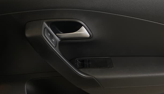2019 Volkswagen Polo TRENDLINE 1.0L, Petrol, Manual, 67,707 km, Driver Side Door Panels Control