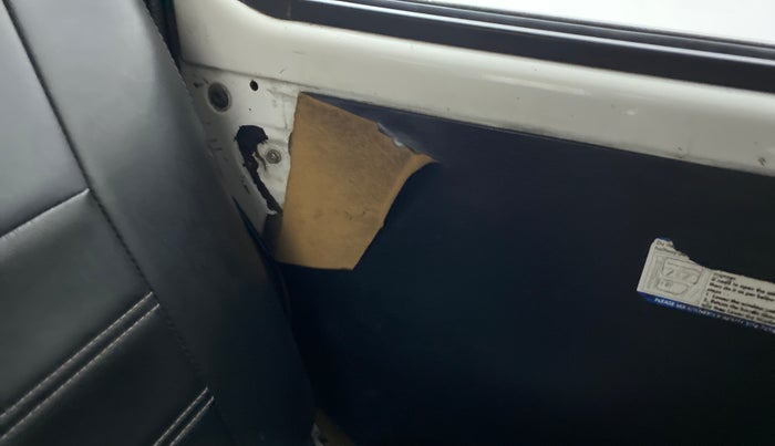 2019 Maruti Eeco 5 STR WITH A/C+HTR, Petrol, Manual, 86,434 km, Rear left door - Trim has minor damage