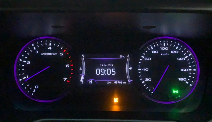2020 Mahindra MARAZZO M8 8 STR, Diesel, Manual, 65,701 km, Odometer Image