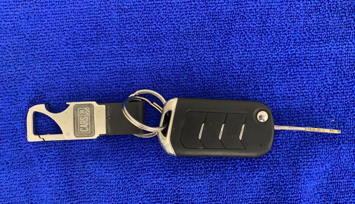2020 Mahindra MARAZZO M8 8 STR, Diesel, Manual, 65,701 km, Key Close Up