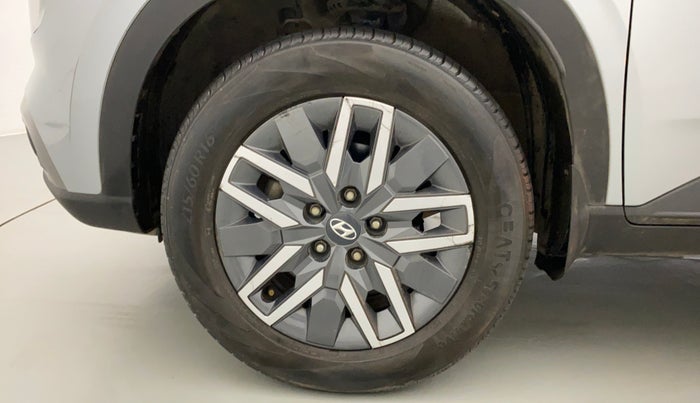 2022 Hyundai VENUE SX 1.5 CRDI, Diesel, Manual, 34,263 km, Left Front Wheel