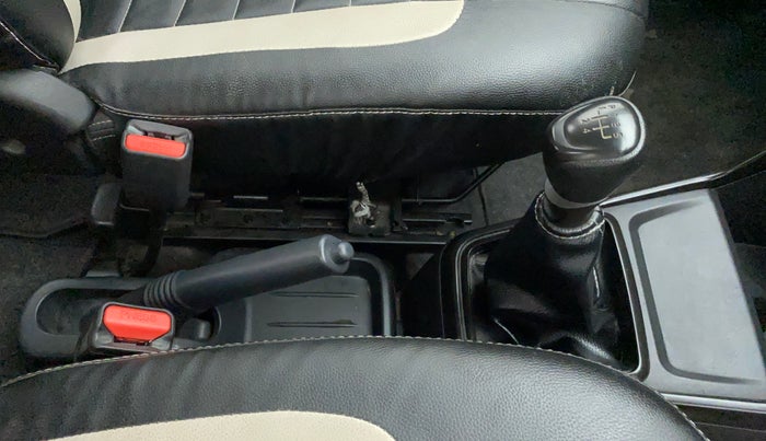 2021 Datsun Redi Go A, Petrol, Manual, 16,976 km, Gear Lever