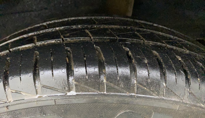 2021 Datsun Redi Go A, Petrol, Manual, 16,976 km, Left Rear Tyre Tread
