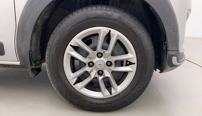2019 Renault TRIBER 1.0 RXL PETROL, Petrol, Manual, 23,648 km, Right Front Wheel