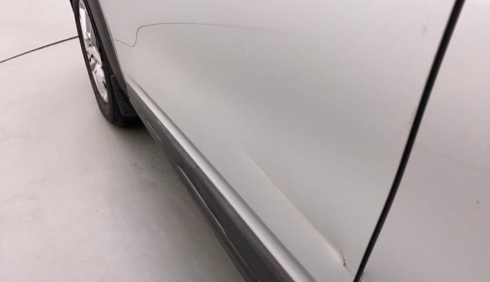 2019 Renault TRIBER 1.0 RXL PETROL, Petrol, Manual, 23,648 km, Front passenger door - Slightly dented