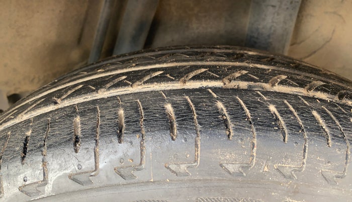 2018 Honda Jazz 1.2L I-VTEC V AT, Petrol, Automatic, 84,839 km, Left Rear Tyre Tread