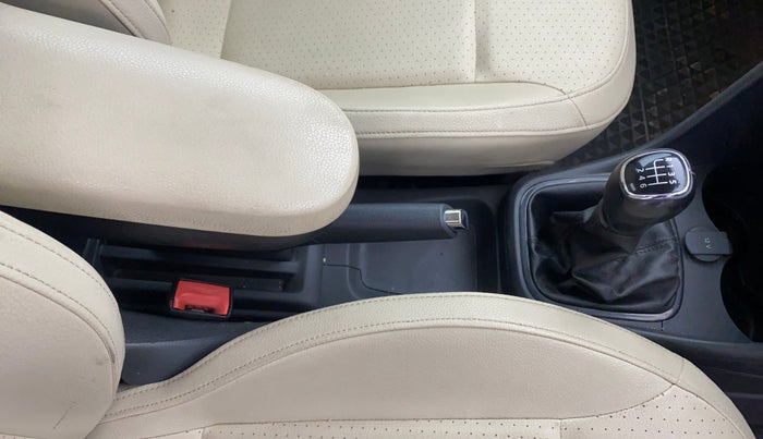 2020 Skoda Rapid STYLE TSI, Petrol, Manual, 85,009 km, Gear Lever