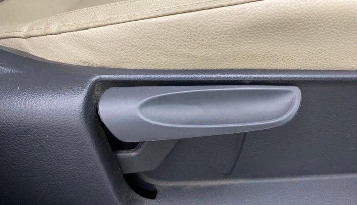 2020 Skoda Rapid STYLE TSI, Petrol, Manual, 85,009 km, Driver Side Adjustment Panel