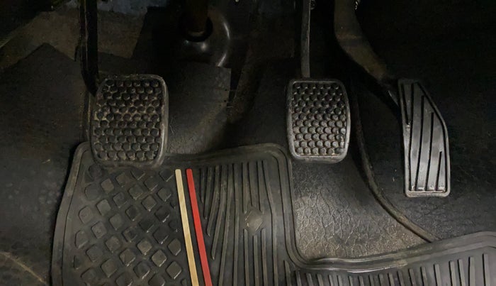 2019 Maruti Alto 800 LXI, Petrol, Manual, 32,821 km, Pedals