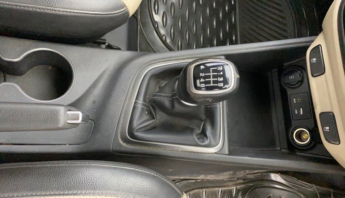 2018 Hyundai Verna 1.6 VTVT SX O, Petrol, Manual, 75,988 km, Gear Lever