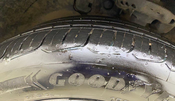 2018 Hyundai Verna 1.6 VTVT SX O, Petrol, Manual, 75,988 km, Left Front Tyre Tread