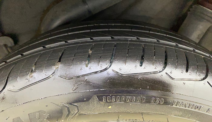 2018 Hyundai Verna 1.6 VTVT SX O, Petrol, Manual, 75,988 km, Left Rear Tyre Tread