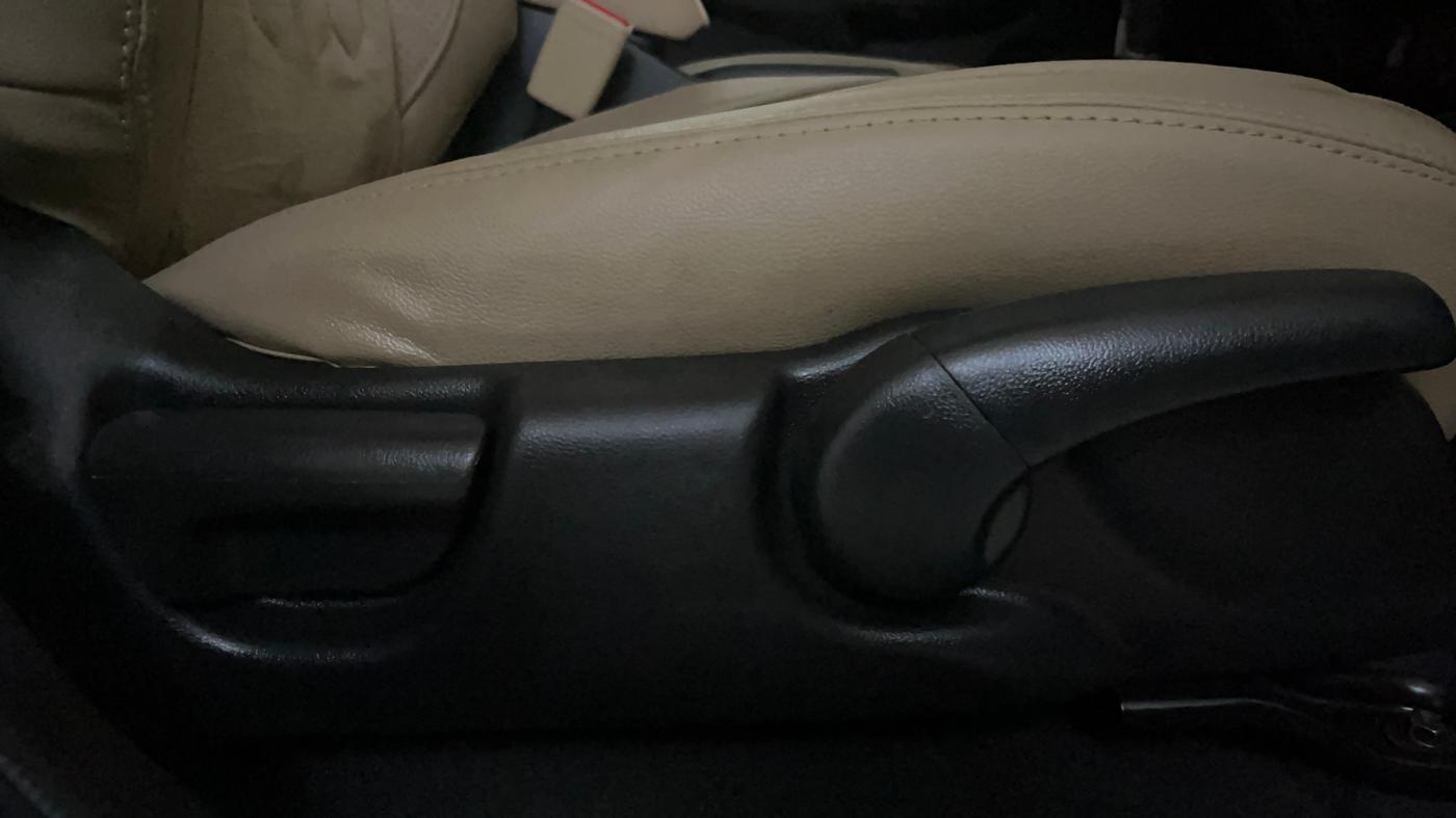 2022 Honda Jazz 1.2L I-VTEC ZX CVT, Petrol, Automatic, 14,253 km, Driver Side Adjustment Panel