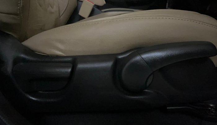 2022 Honda Jazz 1.2L I-VTEC ZX CVT, Petrol, Automatic, 14,253 km, Driver Side Adjustment Panel