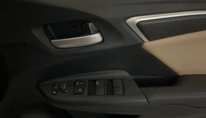 2022 Honda Jazz 1.2L I-VTEC ZX CVT, Petrol, Automatic, 14,253 km, Driver Side Door Panels Control