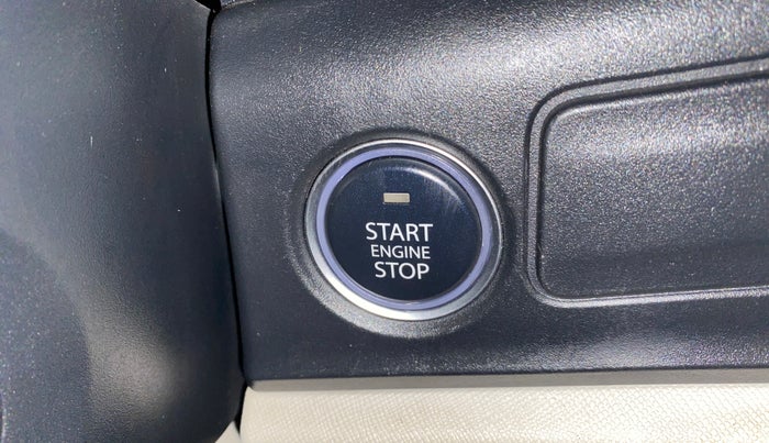 2023 Tata ALTROZ XZ PETROL, Petrol, Manual, 2,818 km, Keyless Start/ Stop Button