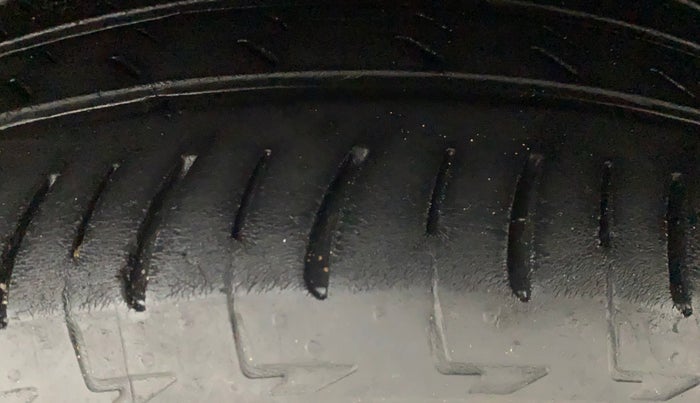 2018 Ford Ecosport TITANIUM + 1.5L DIESEL, Diesel, Manual, 93,948 km, Left Front Tyre Tread