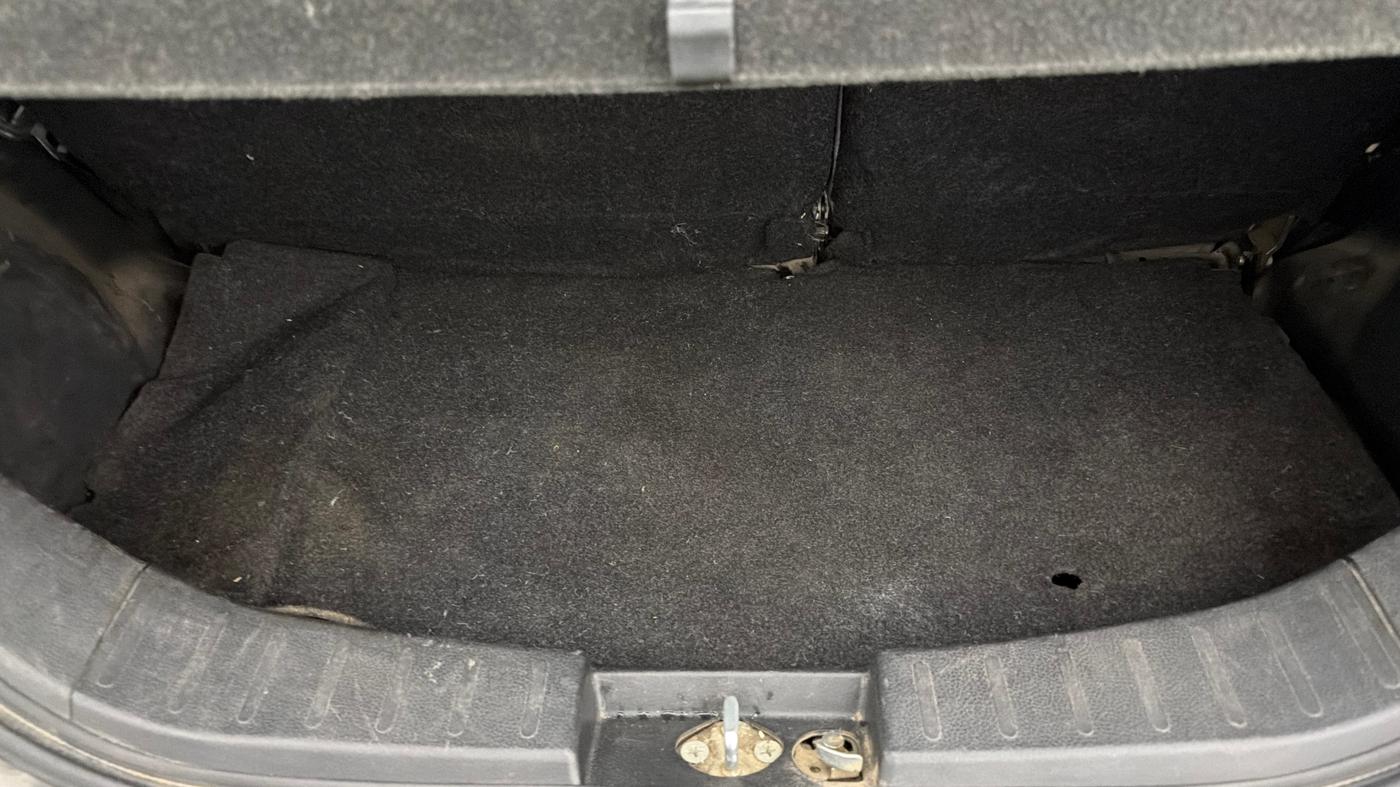 2015 Maruti Wagon R 1.0 VXI, Petrol, Manual, 39,588 km, Boot Inside