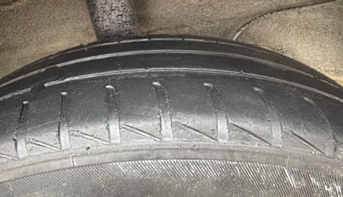 2019 Hyundai NEW SANTRO MAGNA CNG, CNG, Manual, 91,819 km, Right Rear Tyre Tread