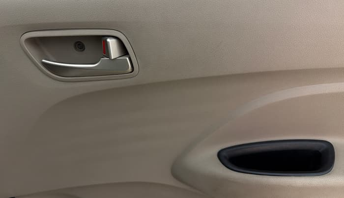2019 Hyundai NEW SANTRO MAGNA CNG, CNG, Manual, 91,819 km, Driver Side Door Panels Control