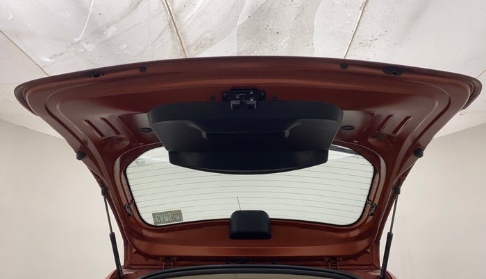 2018 Renault Duster RXS CVT, Petrol, Automatic, 60,595 km, Boot Door Open