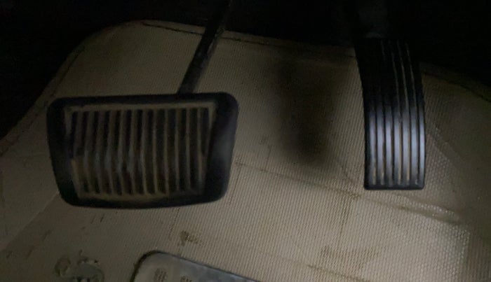 2016 Hyundai Verna 1.6 VTVT SX AT, Petrol, Automatic, 47,416 km, Pedals