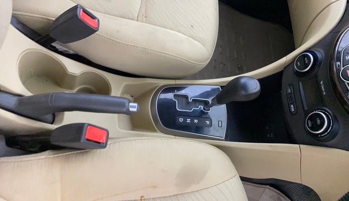 2016 Hyundai Verna 1.6 VTVT SX AT, Petrol, Automatic, 47,416 km, Gear Lever