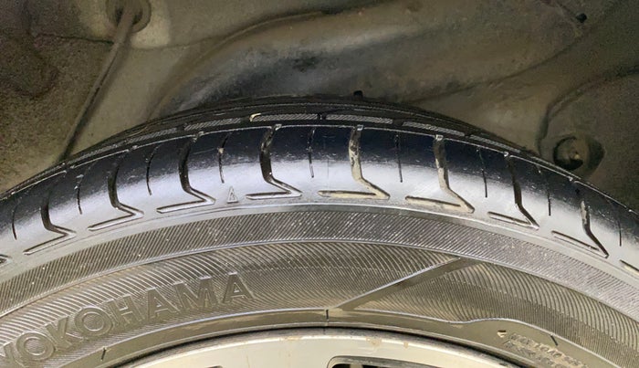 2016 Hyundai Verna 1.6 VTVT SX AT, Petrol, Automatic, 47,416 km, Left Rear Tyre Tread