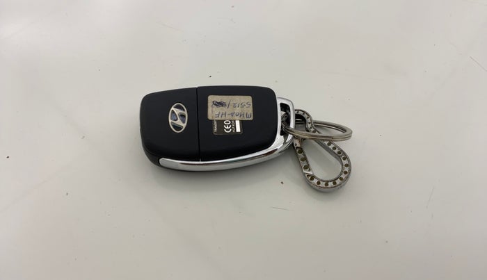 2016 Hyundai Verna 1.6 VTVT SX AT, Petrol, Automatic, 47,416 km, Key Close Up