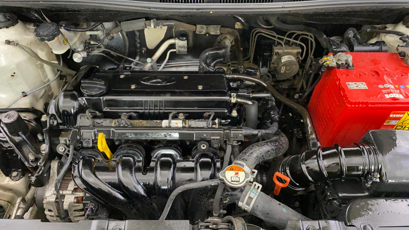 2016 Hyundai Verna 1.6 VTVT SX AT, Petrol, Automatic, 47,096 km, Engine View