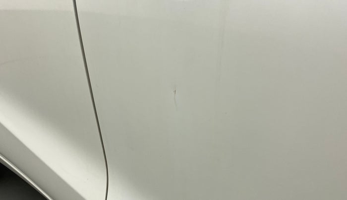 2017 Maruti Baleno DELTA PETROL 1.2, Petrol, Manual, 26,902 km, Driver-side door - Slightly rusted