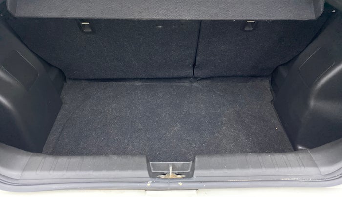 2017 Maruti Baleno DELTA PETROL 1.2, Petrol, Manual, 26,902 km, Boot Inside