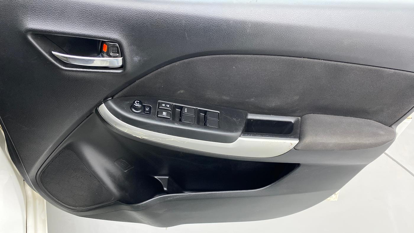 2017 Maruti Baleno DELTA PETROL 1.2, Petrol, Manual, 26,902 km, Driver Side Door Panels Control