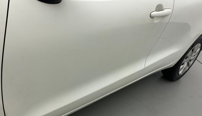2017 Maruti Baleno DELTA PETROL 1.2, Petrol, Manual, 26,902 km, Front passenger door - Slightly dented