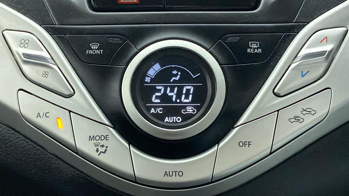 2017 Maruti Baleno DELTA PETROL 1.2, Petrol, Manual, 26,902 km, Automatic Climate Control