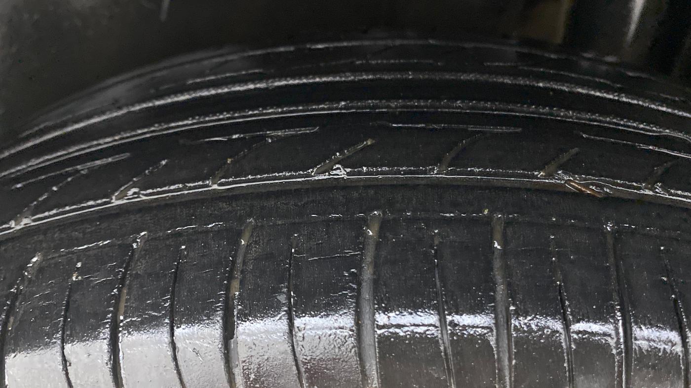 2012 Maruti Swift VDI, Diesel, Manual, 83,250 km, Left Rear Tyre Tread