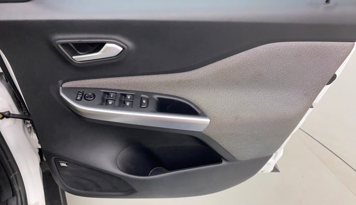 2020 Nissan MAGNITE XV TURBO, Petrol, Manual, 26,102 km, Driver Side Door Panels Control