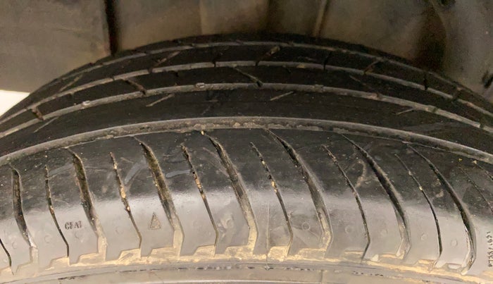 2020 Nissan MAGNITE XV TURBO, Petrol, Manual, 26,102 km, Right Rear Tyre Tread