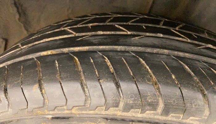 2020 Nissan MAGNITE XV TURBO, Petrol, Manual, 26,102 km, Left Rear Tyre Tread