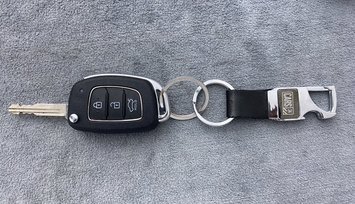 2021 Hyundai AURA S 1.2 Kappa MT, Petrol, Manual, 1,048 km, Key Close Up
