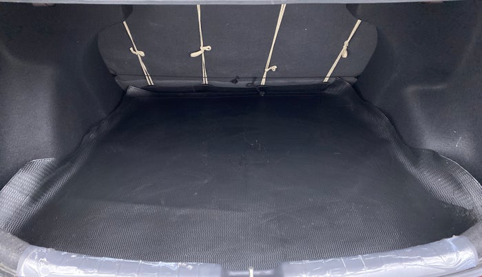 2021 Hyundai AURA S 1.2 Kappa MT, Petrol, Manual, 1,048 km, Boot Inside