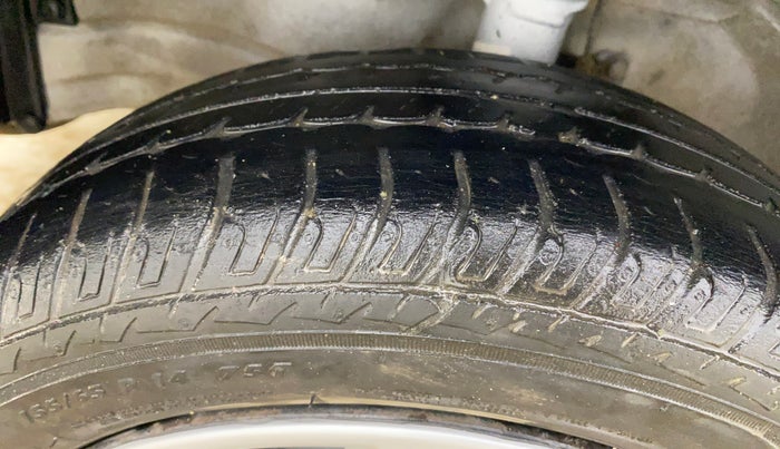 2016 Maruti Wagon R 1.0 VXI, Petrol, Manual, 98,961 km, Left Front Tyre Tread