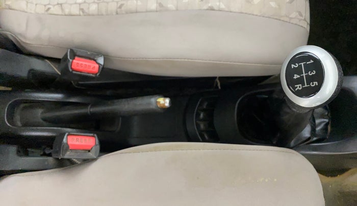 2016 Maruti Wagon R 1.0 VXI, Petrol, Manual, 98,961 km, Gear Lever