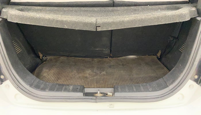 2016 Maruti Wagon R 1.0 VXI, Petrol, Manual, 98,961 km, Boot Inside