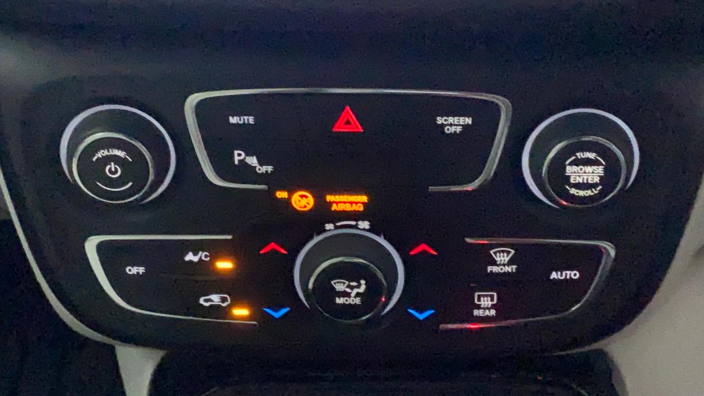2018 Jeep Compass LIMITED (O) 1.4 PETROL AT, Petrol, Automatic, 82,809 km, Automatic Climate Control