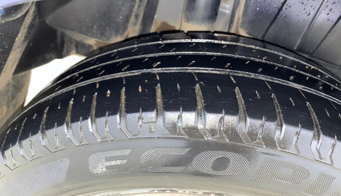 2018 Maruti Dzire ZXI, Petrol, Manual, 42,306 km, Right Rear Tyre Tread